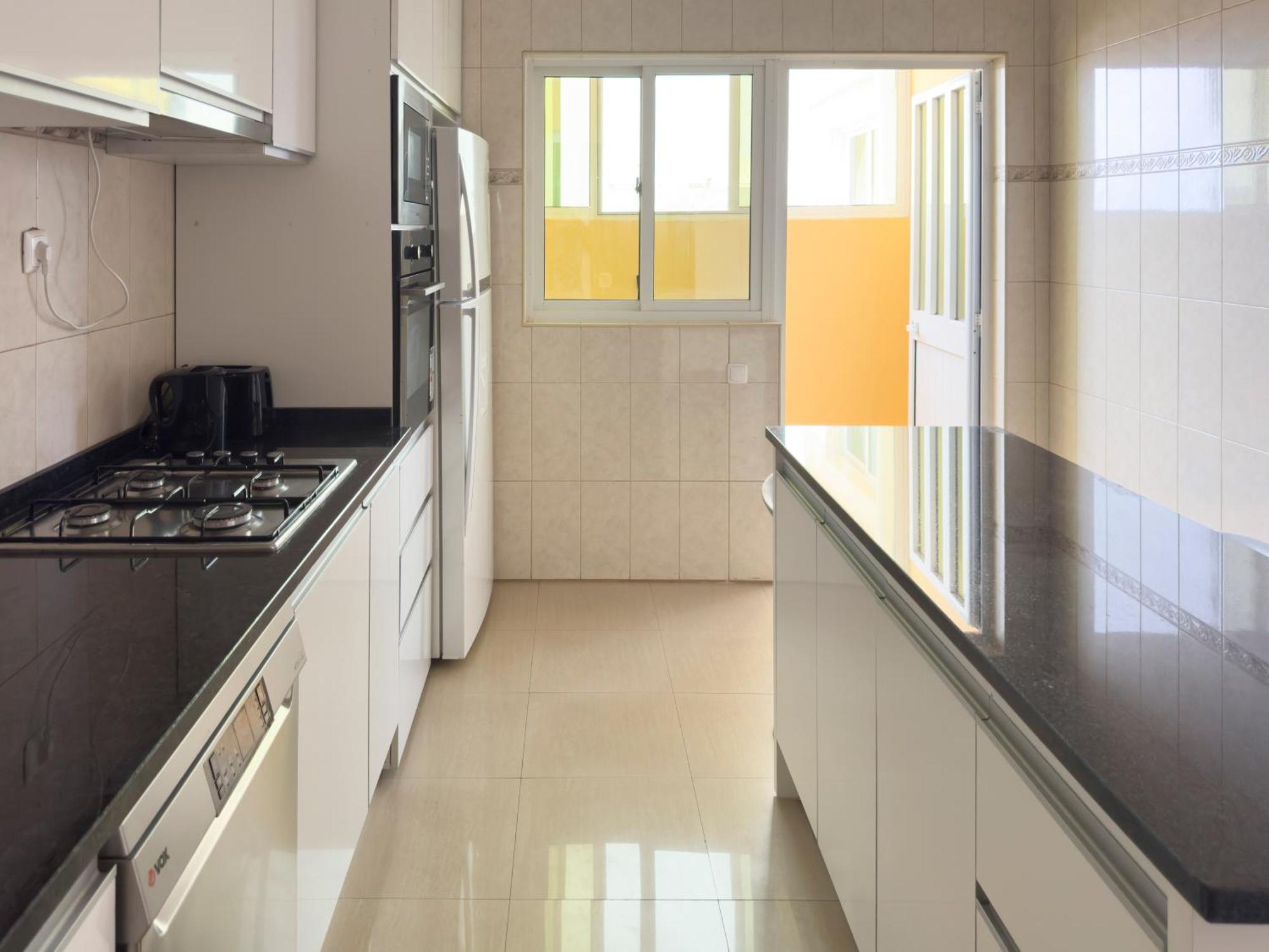 3 Bedroom Apt, Free Wifi & Ac, Cidadela - Lcgr Прайя Экстерьер фото